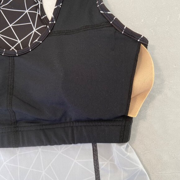 Karma Black & White Geometric Print Racerback Tank Top self bra with pads - Picture 13 of 16
